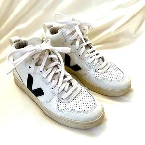 Veja V-15 Leather Sneaker, White, Size 7 US